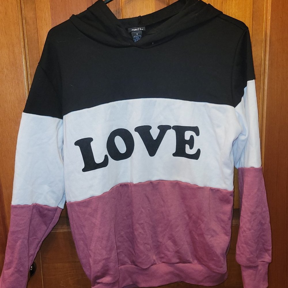 Rue 21 sweatshirt
